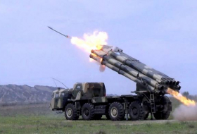Ракетные и артиллерийские подразделения Азербайджанской Армии провели боевые стрельбы (ФОТО/ВИДЕО)