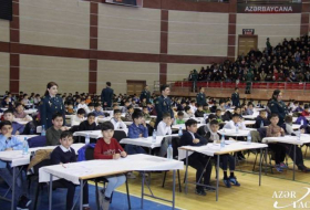 В Азербайджане среди школьников растет интерес к профессии военного и пограничника