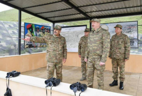 Ильхам Алиев посетил воинскую часть Сил специального назначения (ФОТО)