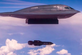 ВВС США опубликовали видео сброса двух гигантских авиабомб