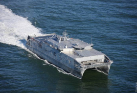 Один из новейших американских десантных кораблей США направляется в Одессу