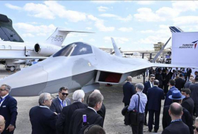 В Париже представлен макет первого турецкого истребителя-ВИДЕО