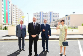 Ильхам Алиев принял участие в открытии жилого комплекса для вынужденных переселенцев в Пираллахи (ФОТО)