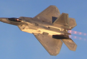 Трамп назвал «совершенно новым» снятый с производства истребитель F-22