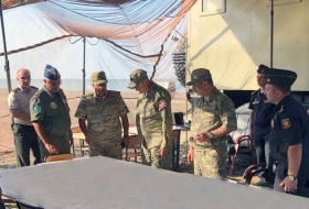К поискам потерпевшего крушение военного самолета привлечены турецкие специалисты