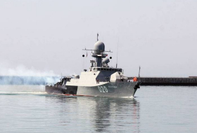Военные корабли России прибыли в Баку-ВИДЕО