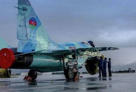ВВС Азербайджана временно приостановили учебно-тренировочные полеты