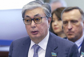 Президент Казахстана уволил бывшего министра обороны из системы Вооруженных сил