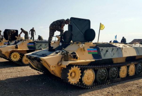 Азербайджанские артиллеристы осмотрели вооружение и технику-ВИДЕО