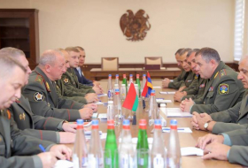 Начальник Генштаба ВС Беларуси отправился в Армению