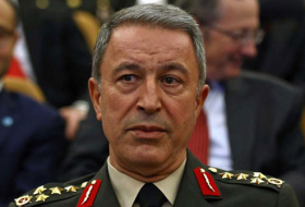 Министр обороны Турции переговорил с министрами обороны Франции, Великобритании и США