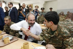 Армяне о «новой системе питания в армянской армии»: ПОКАЗУХА!