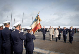 Министр обороны Франции воздала должное погибшим солдатам на базе в Гао