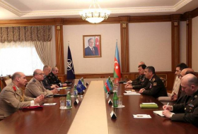 Министр обороны Азербайджана встретился с председателем Военного комитета НАТО