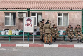 Дутая военщина: пополнение казарм в Армении оказалось важнее пополнения бюджета