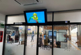Видеоролики на патриотическую тему демонстрируются на мониторах транспортного центра «Кероглу»