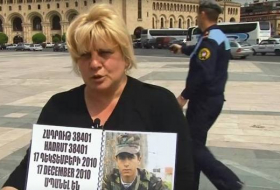 Мать убитого армянского солдата: Рита Саргсян торговала почками военнослужащих
