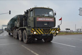 Очередная колонна фур с танками ВС Турции направилась в провинцию Хатай
