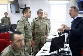 Глава Минобороны Турции обратился к военным в Идлибе