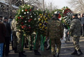 Трагикомедия по-армянски: во время похорон убитого в Карабахе солдата скончался его родственник