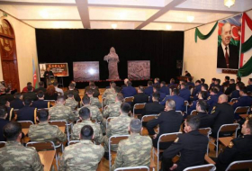 Военнослужащие почтили память жертв Ходжалинского геноцида-ВИДЕО