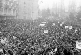 32 года назад армянами был затянут узел Карабахского конфликта