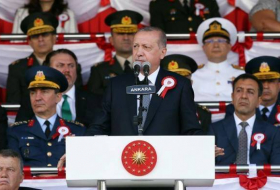 Дашнаков трясет от страха перед мощью Турции