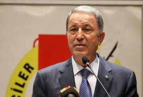 Глава Минобороны Турции вновь опроверг обвинения Парижа в провокации