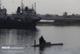 В Иране показали беспилотную подводную лодку