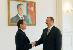 Глава СВР России поздравил Ильхама Алиева