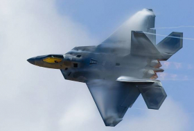 F-22 Raptor замаскируют под истребители Китая