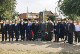 Азербайджанские дипломаты приняли участие в открытии отреставрированного мемориала советским воинам