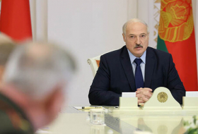 Лукашенко задумался об отводе войск с западной границы