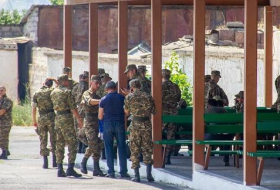 Кредитный бум в Армении: деньги идут на освобождение от службы в армии