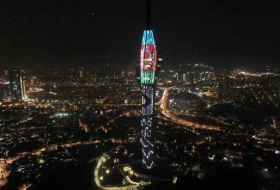 Стамбульская телебашня окрасилась в цвета азербайджанского флага - ФОТО