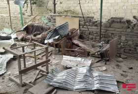 Армяне обстреляли село Тапгарагоюнлу Геранбойского района, двум домам нанесен серьезный ущерб - ФОТО