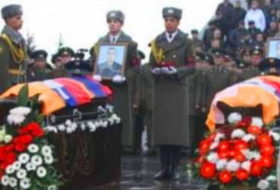 В Армении резко выросли цены на траурные венки и цветы