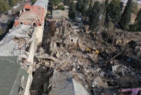 МЧС: Завершены поисково-спасательные работы в домах, разрушенных в результате ракетных ударов по Гяндже
