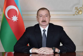 Президенту пишут: Вы навечно останетесь в памяти как несокрушимый полководец, мудрый Президент и созидатель славной новейшей истории Азербайджана