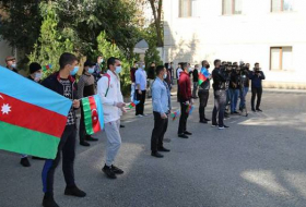 Азербайджанская молодежь, призванная на срочную действительную военную службу, обратилась к обществу
