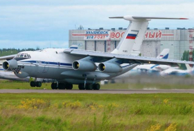 В Ереван прибыли еще восемь самолетов с российскими миротворцами