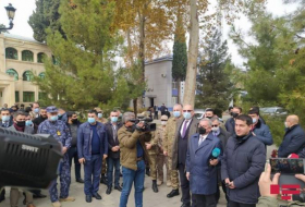 Хикмет Гаджиев: Представители дипкорпуса увидели последствия беспощадных ракетных обстрелов со стороны Армении - ВИДЕО