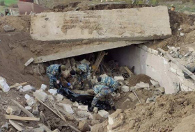 Азербайджанские артиллеристы «вырыли» братскую могилу для армянских оккупантов