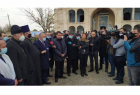 Хикмет Гаджиев, представители дипкорпуса и ФК «Карабах» побывали в Агдамской мечети - ФОТО