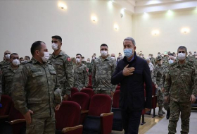 Хулуси Акар в Баку: Турецкие военные будут стоять на страже прав Азербайджана - ФОТО