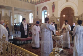 В православном кафедральном соборе в Баку проходит церемония почитания памяти шехидов