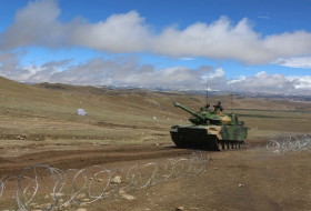Китайский танк Type 15 испытан в горах на высоте более 4 км над уровнем моря
