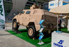 На выставке IDEX–2021 представили белорусский бронеавтомобиль МЗКТ-490101