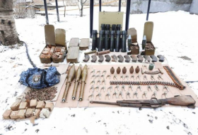 В Шуше обнаружены брошенные армянами оружие и боеприпасы 