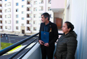 Еще 50 семьей шехидов получили ключи от новых квартир - ФОТО